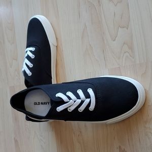 Black Old Navy Canvas Sneakers Size 8 Womens